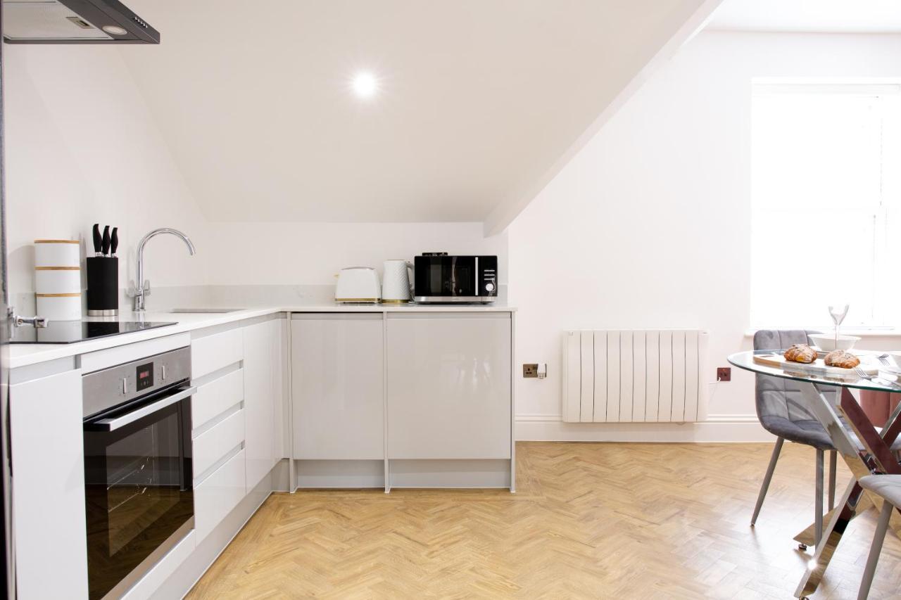 Designer Apartment *